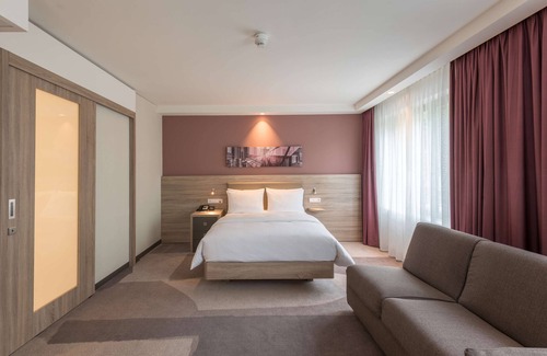 Ostend Hotel | Hampton by Hilton Frankfurt City Centre East