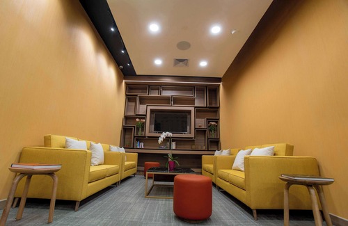 Financial District Hotel | Hampton By Hilton Quito La Carolina Park
