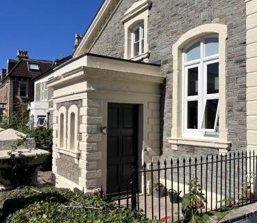 Cotham House | Hampton Hall - Wonderful Converted Home in Redland