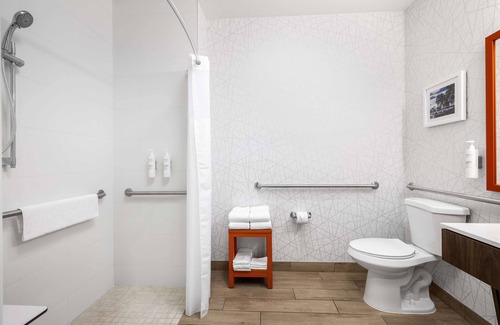 West Palm Beach Hotel | Hampton Inn by Hilton West Palm Beach Central Airport