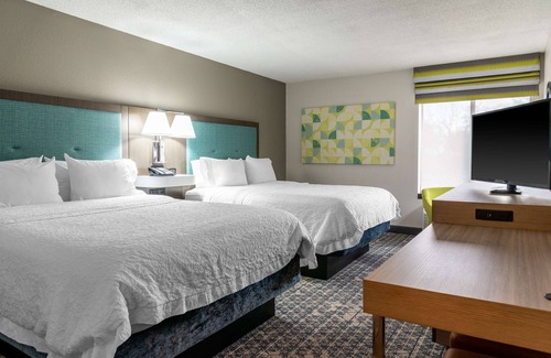 Lee's Summit Hotel | Hampton Inn Kansas City-Lee's Summit