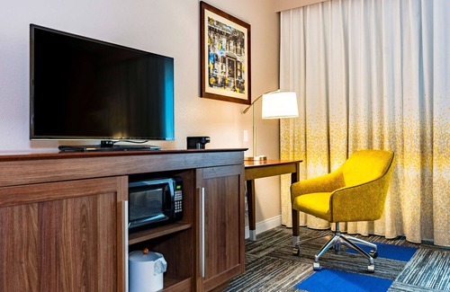 Lockport Hotel | Hampton Inn Lockport - Buffalo