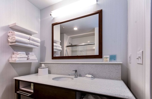 Lockport Hotel | Hampton Inn Lockport - Buffalo