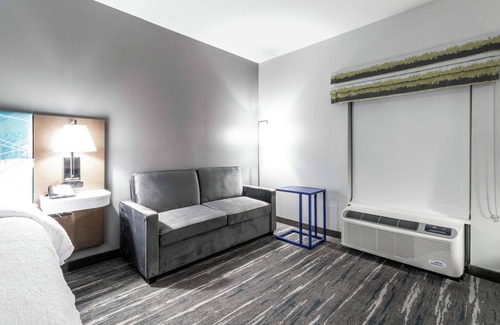 Locust Grove Hotel | Hampton Inn Locust Grove