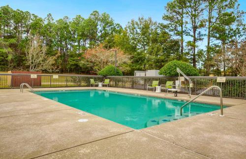 Tillmans Corner Hotel | Hampton Inn Mobile-I-10/Bellingrath Gardens