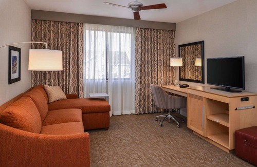 Highland Hotel | Hampton Inn & Suites Denver-Speer Boulevard