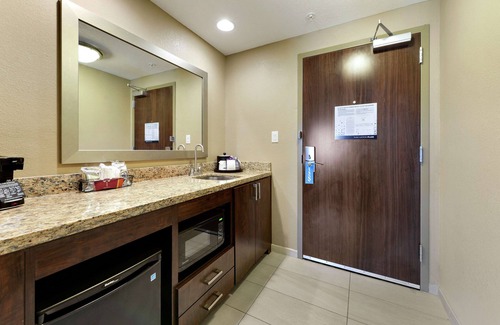 Gulfport Hotel | Hampton Inn & Suites Gulfport I-10
