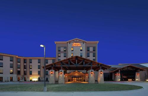 Peck Hotel | Hampton Inn & Suites I-35/Mulvane