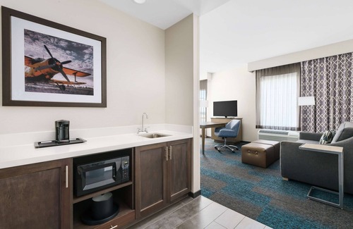 El Segundo Hotel | Hampton Inn & Suites LAX El Segundo