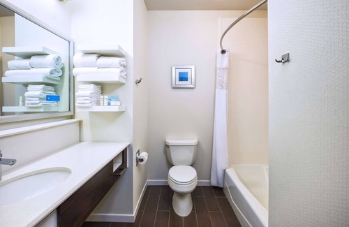 White Rock Hotel | Hampton Inn & Suites Los Alamos White Rock