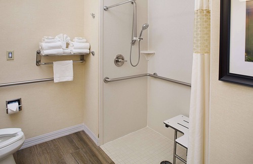 South Arlington Hotel | Hampton Inn & Suites Mansfield