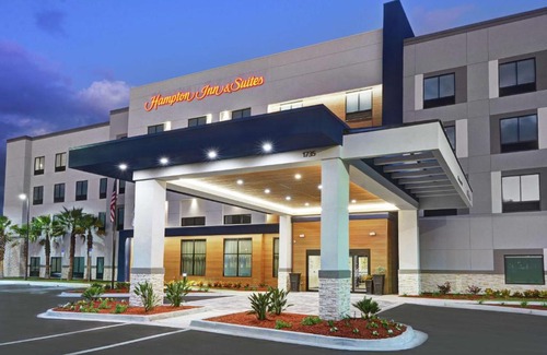 Doctors Inlet Hotel | Hampton Inn & Suites Middleburg, Fl
