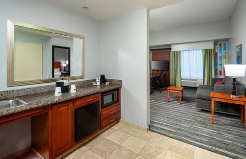 Mobile Hotel | Hampton Inn & Suites Mobile I-65@ Airport Blvd