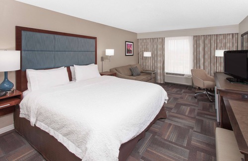 Munster Hotel | Hampton Inn & Suites Munster