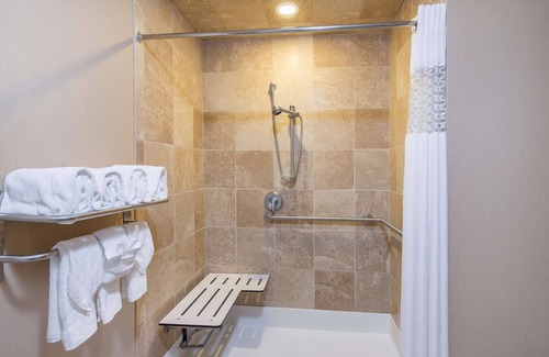 South Oklahoma City Hotel | Hampton Inn & Suites Oklahoma City - South