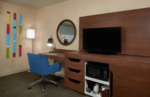 Surprise Hotel | Hampton Inn & Suites Phoenix-Surprise