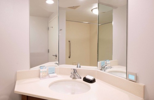 Victor Hotel | Hampton Inn & Suites Rochester/Victor