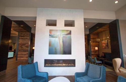 West Seventh Hotel | Hampton Inn & Suites St. Paul Downtown