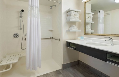 Westshore Hotel | Hampton Inn & Suites Tampa Airport Avion Park Westshore