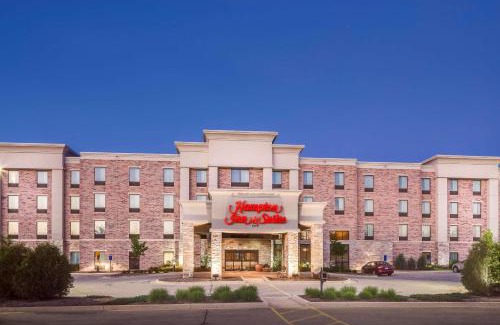 West Bend Hotel | Hampton Inn & Suites West Bend