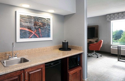 West Bend Hotel | Hampton Inn & Suites West Bend