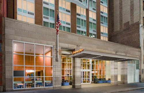 Theater District Hotel | Hampton Inn Times Square Central