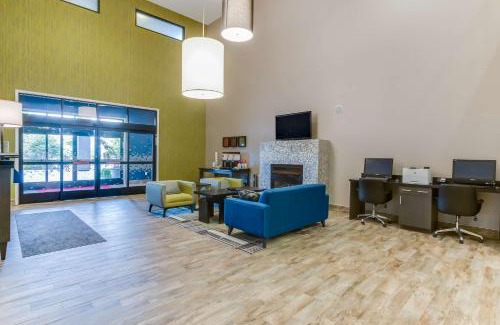 White House Hotel | Hampton Inn White House