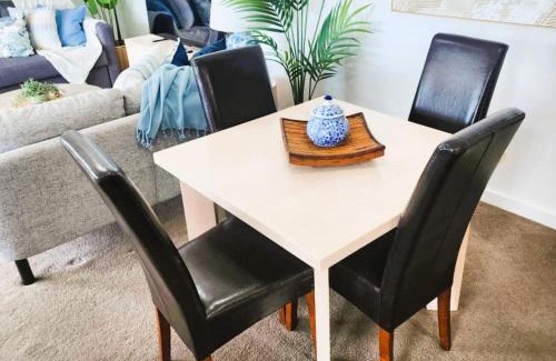 Brisbane Central Business District Apartment | Hampton's Haven on Level 17 in Casino Towers