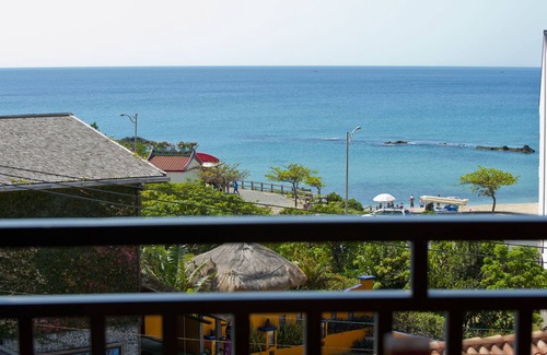 Sail Rock Beach Bed & Breakfast | HANA B & B