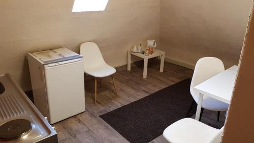 Halberg Apartment | Handwerker Unterkunft Monteurzimmer mit Gemeinschaftsbad in Brebach