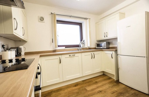 Hanham Apartment | Hanham Apartment Long Stay Discounts Sleep 9