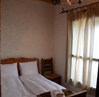 Ineu House | Hanul Moara cu Noroc