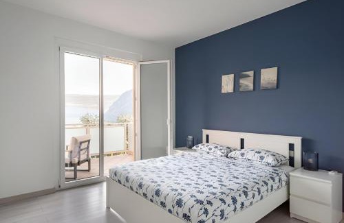 Zorzino Apartment | Happy Guest Apartments - Blue Apartment