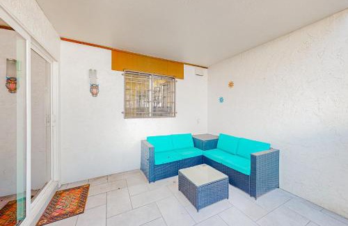 Shalimar House | Happy Hours Townhome