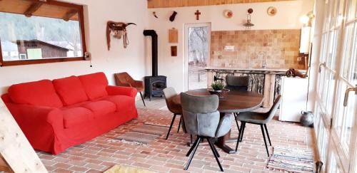 Campulung Moldovenesc House | HAPPY LITTLE FARM