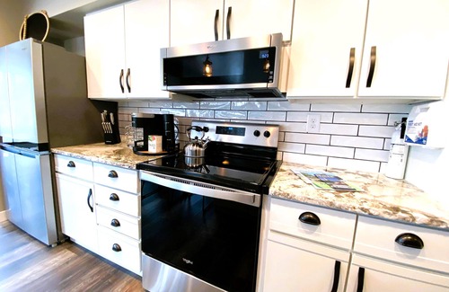 Huron Condo | Harborview 3-6-8 on Main