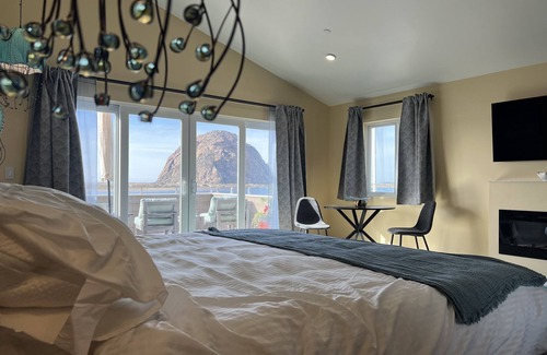 Morro Bay Hotel | HarborWalk Inn