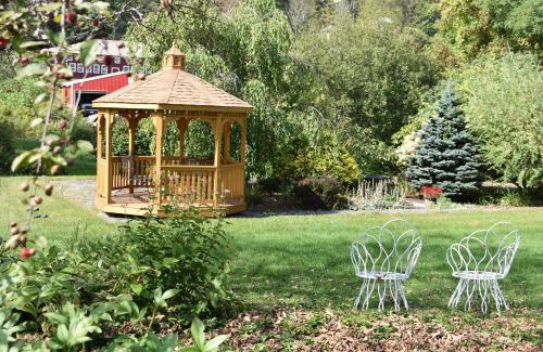 Cheshire Bed & Breakfast | Harbour House Inn B&B
