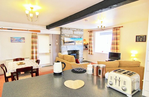 Borth-y-Gest Cottage | Harbour Station View