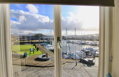 Borth-y-Gest Cottage | Harbour Station View