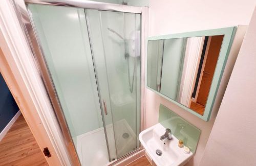 Bristol Floating Harbour Apartment | Harford House Studios 21 - Hopewell