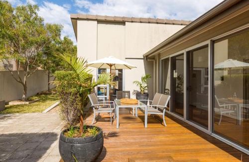 Vincentia House | Harlequin Beach House Vincentia