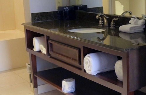 Greenville Hotel | Harlow's Casino Resort & Spa