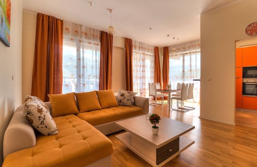 Budva Apartment | Harmonia Colours