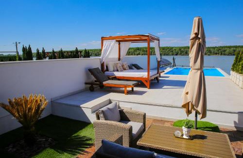 Mladenovac Villa | Harmonija na Dunavu