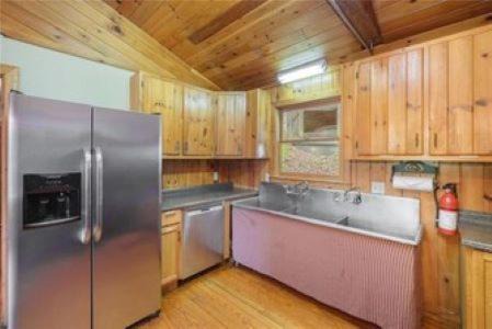 Ellijay House | Harpers Creek Lodge and Cabins
