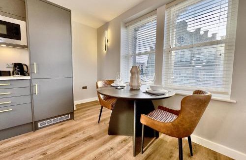 Harrogate City Centre Apartment | Harrogate House Apt 4 - Cheltenham Parade Loft