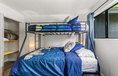 Flagstaff House | Harry Potters Hideaway- Walking distance to golf course, food, coffee, shops, ice cream, athletic club and more!