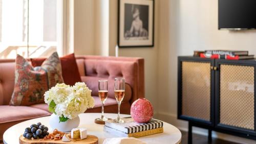 Chestnut Hill Apartment | Hart Suite Buyout 6 by AvantStay Two Nashville Town Houses w Stunning Amenities Design