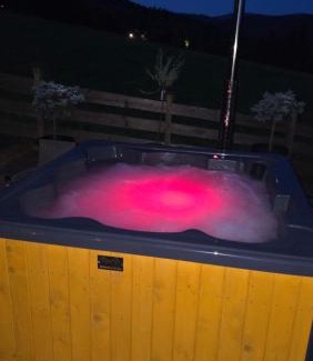 Ujsoy Villa | Hasiorówka Dom w górach z jacuzzi w cenie